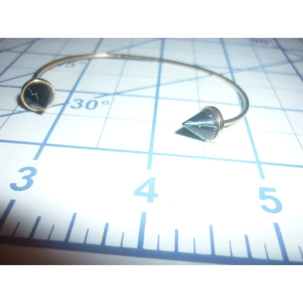 Gold Tone Black Spike Cuff Bracelet Marbled Faux Howlite Bypass Wire Open Bangle